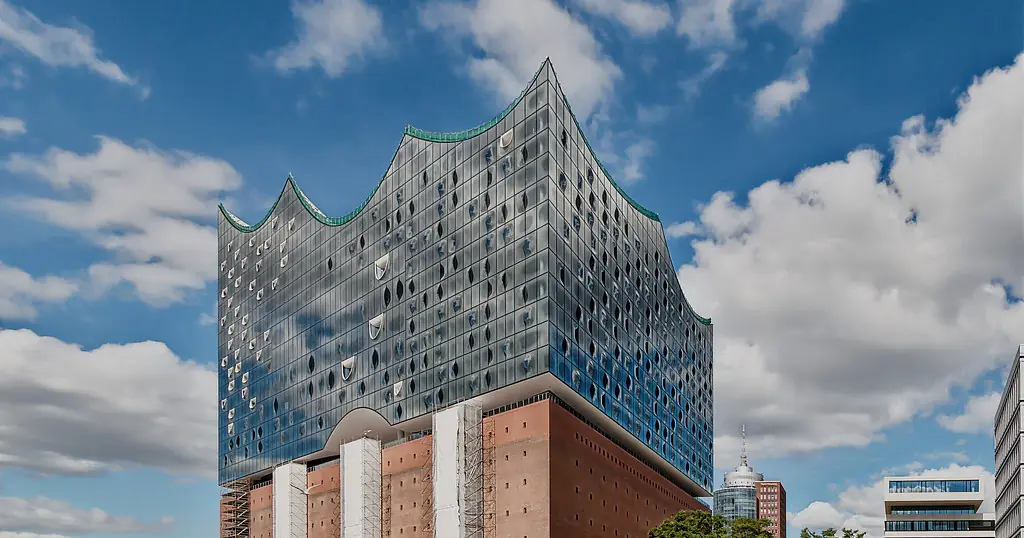 Dating Seiten Hamburg: die Elbphilharmonie unter blauem Himmel